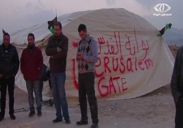 الاحتلال يهدم قرية بوابة القدس والفلسطينيون يعيدون بناءها – 4 – 2 – 2015 – ناصر ستة