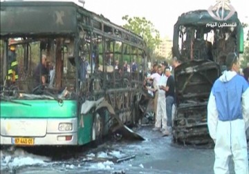 الاحتلال يحظر نشر أي معلومة عن عملية حافلة القدس ويؤكد أنها جراء عبوة ناسفة  - زينب سباعي - 19 - 4 - 2016