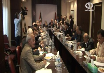 وفد منظمة التحرير يصل الإثنين إلى دمشق لبحث أزمة مخيم اليرموك مع المعنيين - 26 - 4 - 2015 - سعدي أبو شعيرة