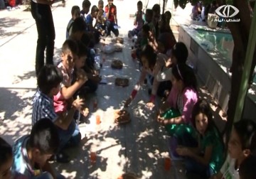 جمعية  القدس الخيرية تقديم مساعدات للأسر المهجرة من مخيم اليرموك – 4 – 2 – 2015 - رنا بجيرمي