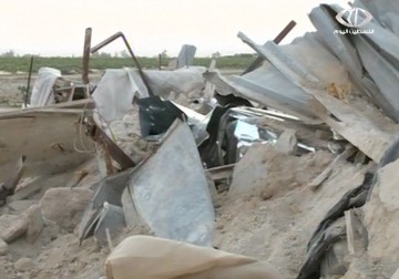 قوات الاحتلال تهدم 30 منشأة بالاغوار الشمالية..واخطارت بهدم منشأت في بلدة اذنا - 1 - 1 - 2015 - نورا المشهراوي