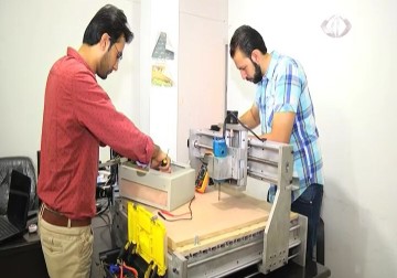 حصار الاحتلال للتعليم يحول دون اتمام طلبة كليات الهندسة مشاريع تخرجهم – 6 – 7 – 2015 - أكرم دلول 