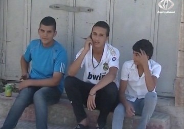 البنك الدولي: خسائر قطاع الهواتف المحمولة بفلسطين تجاوز المليار دولار - نورا مشهراوي - 31 - 3 - 2016