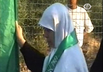 أم نضال فرحات قدمت نصف أبنائها شهداء في سبيل نصرة قضية فلسطين – 21 – 3 – 2015 – فاطمة أبو جواد