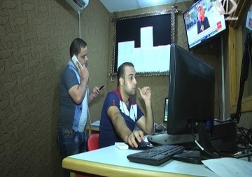 الصعوبات التي تواجه العمل الإعلامي الفلسطيني وتهرب المسؤولين من المساءلات في ظل غياب الرقابة عليهم – 21 – 09 – 2015 – أكرم دلول