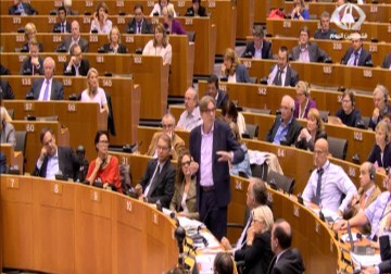 البرلمان الأوروبي يصوت على خطة جان كلود لتوزيع 120 ألف لاجئ على دول الاتحاد – 17 – 09 – 2015 – فاطمة ابراهيم