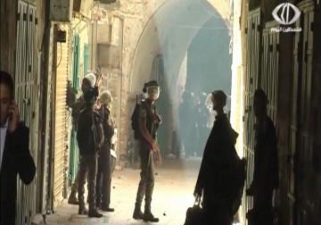 مستشار الإحتلال القانوني يشرع إستخدام بنادق روجر ضد أطفال الحجارة  - 21 - 9 - 2015 - ليال خروبي 