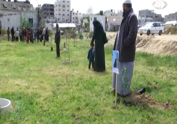 في الذكرى الأربعين ليوم الأرض .. غرس أشجار بأسماء شهداء الإعلام وفاء لتضحياتهم - رمزي البيروتي - 30 - 3  -‏‏2016‏