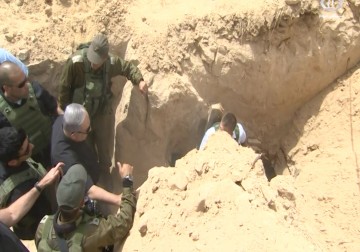 مراقب الاحتلال يتهم نتنياهو ويعلون بإخفاء معلومات عن الكابينيت خلال حرب غزة 2014 - زينب سباعي  5 - 5 - 2016