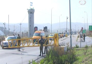 استشهاد الطفلة اشرقت قطناني بعد دهسها من قبل مستوطن بذريعة محاولتها تنفيذ عملية طعن – 21 – 11 – 2015 – زياد ابو غزالة