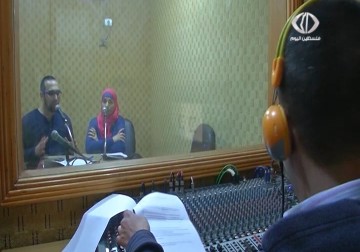 غزة تتحدث بالإنجليزية برنامج إذاعي يسعى لتغيير الصورة النمطية عن الشباب الفلسطيني – 3 – 3 – 2015 – ديمة اللبابيدي