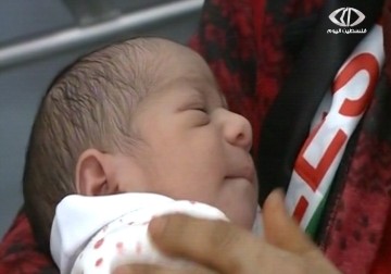 ارتفاع عدد أبناء الأسرى الذين أنجبوا عن طري النطف المهربة الى 30 طفلاً  خلال 2014 – 3 – 1 – 2015 – فاتن الصالح