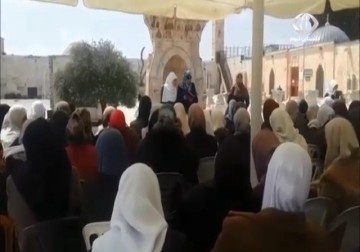 سلطات الاحتلال تبعد معلمتين عن المسجد الأقصى المبارك لمدة 30 يوما  - 1 – 7 – 2015 – نور الزمان شوقي