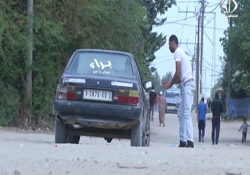 أهالي منطقة السوارحة يطالبون البلدية برصف الشوارع واتمام المشاريع المتوقفة - رمزي البيروتي - 11 - 11 -2016