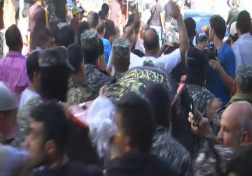 جماهير غفيرة تشيع جثمان الشهيد رائد الحرازين - هدى حسين - 21 - 6 - 2016