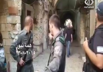مستوطنون يقتحمون ساحات المسجد الأقصى وسط حراسة مشددة من قوات الاحتلال – 24 – 8 – 2015 – نور الزمان شوقي