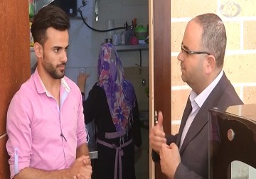 ثلاثة شبان صم يفتتحون مطعم 