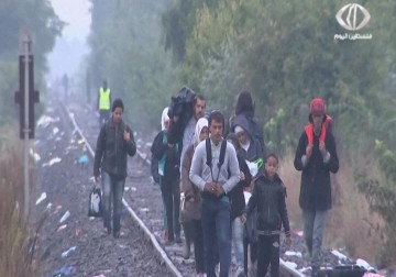 استمرار تدفق اللاجئين إلى الحدود الهنغارية - 11 - 9 - 2015 - ليال خروبي