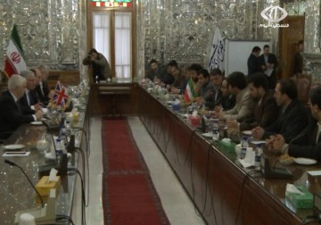 وزير الخارجية البريطاني الأسبق يصل إلى طهران لتحسين العلاقات بين البلدين - 9 – 1 – 2014 - عمر هواش