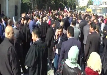 نقابة المحامين الفلسطينيين تطالب مجلس الوزراء بإلغاء مشروع قرار زيادة رسوم المحاكم النظامية - 19 - 11 - 2015 - رغدة عتمة