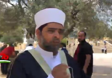 تقرير| قوات الاحتلال تعتدي على المصلين في الأقصى وتصيب وتعتقل العشرات