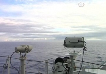 طائرة صينية ترصد 3 أجسام قبالة سواحل غربي أستراليا – 29 – 3 – 2014 – محمد عبد الحليم