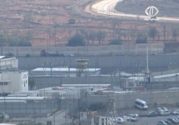 تقرير مصور جديد يسلط الضوء على معاناة الأسرى في سجون الاحتلال – 14 – 3 – 2015 – لبيبة شريفة