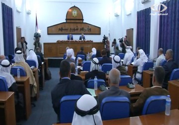 كتلة التغيير والإصلاح التابعة لحركة حماس تدعو إلى جلسة تشريعية الأربعاء – 12 – 1 – 2015 – زينب هاشم