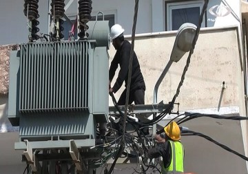 ارتفاع قيمة فاتورة الكهرباء في قطاع غزة رغم زيادة ساعات القطع خلال الأشهر الأخيرة - 18 - 1 - 2015 - أكرم دلول