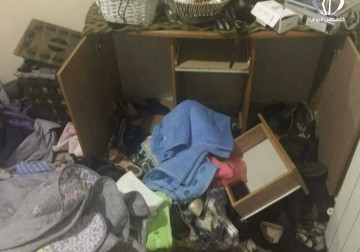 الاحتلال يغلق غرفة الأسير يونس زين بالأسمنت بعد دهم منزله في يطا جنوب الخليل - نورا مشهراوي - 10 - 11 - 2016