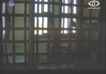 ألاطفال الأسرى في سجن اوفيك مجبرون على العمل لصالح شركات الاحتلال - اماني الحسين - 8 - 4 - 2016