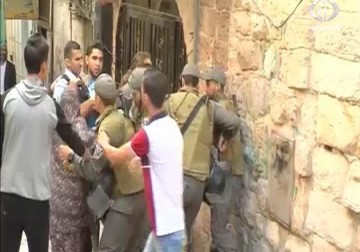 مستوطنون يقتحمون المسجد الأقصى المبارك وسط  حماية أمنية مشددة لمناسبة ما تسميه عيد العرش اليهودي – 30 – 9 – 2015 – هدى حسين