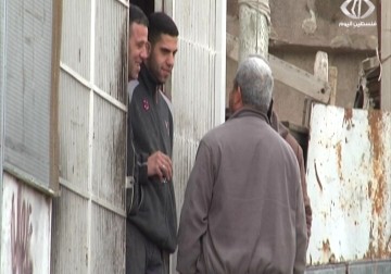 الاحتلال ينصب حواجز جديدة في حي تل الرميدة وسط مدينة الخليل  - - 29 - 3 - 2016‏