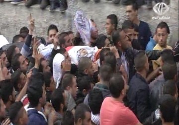 جماهير غفيرة تشيع جثمان الشهيد إياد جرادات في مدينة الخليل – 27 – 10 – 2015 – فاطمة عبد الجواد