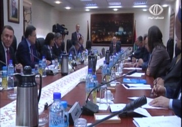 حركتا فتح وحماس تتبادلان الاتهامات حول المسؤولية عن تعطيل المصالحة – 13 – 4 – 2015 – محمد المدهون