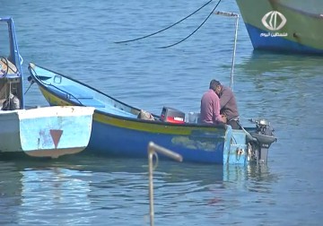 إستشهاد الصياد توفيق أبو ريالة متأثر بجروحه وإعتقال آخران ومصادرة قاربهم – 7 – 2 – 2015 – امتثال هنداوي