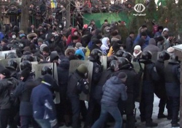 وزيرة العدل الاوكرانية تهدد بفرض حالة الطوارئ في البلاد – 28 – 1 – 2014 – جلال قبطان