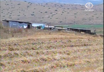 الإحتلال يجبر عشرات العائلات البدوية على ترك مساكنها بالأغوار الشمالية لتنفيذ مناورات تستمر أياما - 5 - 5 - 2015 - أمون الشيخ