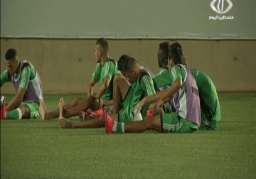 مباراة فريقي الشجاعية والاهلي الخليل تكسر الحواجز الاسرائيلية – 14 – 8 – 2015 – هدى حسين