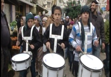 الفلسطينيون في نابلس يحيون  ذكرى المولد النبوي الشريف بأسلوب خاص - 6 - 1 - 2015 - جيهان عوض