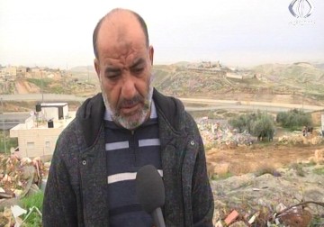 جرافات الاحتلال تهدم منزلا سكنيا لعائلة محمود في العيسوية - مروان الخطيب - 1 - 3 - 2017