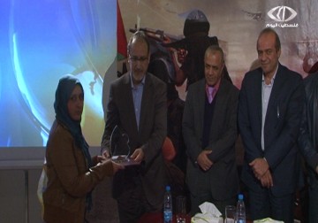 فلسطين اليوم تكرم موظفيها على أدائهم المتميز في ايصال رسالتها – 26 – 1 – 2015 – فاتن الصالح