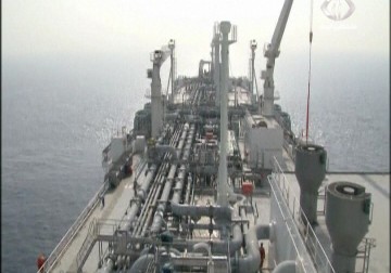 صحيفة بريطانية تكشف عن استيراد الكيان 75 % من نفطه خلال 3 أشهر من كردستان العراق  - 24 - 8 - 2015 - عماد درويش