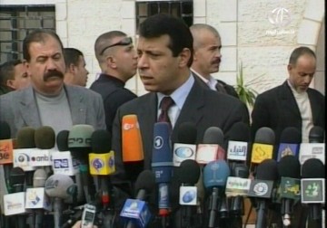 محكمة جرائم الفساد تسقط تهم الفساد عن القيادي السابق في فتح محمد دحلان – 19 – 4 – 2015 – أماني الحسين