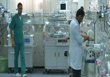 في يوم التمريض العالمي.. ممرضو غزة يطالبون بحقوقهم الوظيفية – 12 – 5 – 2015 - ديما اللبابيدي