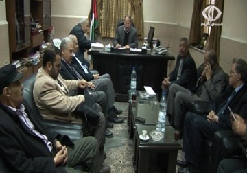 إجتماع طارئ لأمانة سر فصائل تحالف القوى الفلسطينية لمناقشة  التطورات بمخيم اليرموك – 2 – 4 – 2015 - رنا بجيرمي