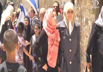 آلاف المستوطنين اليهود يقتحمون المسجد الإبراهيمي -  فاطمة إبراهيم - 2 - 9 - 2016