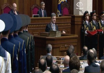 بترو بوروشنكو يؤدي اليمين الدستورية في البرلمان رئيسا لاوكرانيا – 7 – 6 – 2014 – حسن عارفه