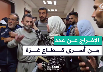 لحظة مليئة بالأسى.. كاميرا فلسطين اليوم توثق لقاء أسرى غزة المفرج عنهم بعائلاتهم في مستشفى شهداء الأقصى