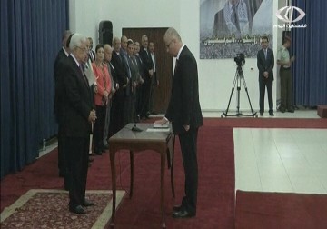 توقيع اتفاق الشاطئ في 23 نيسان لإنهاء الانقسام وتشكيل الحكومة عام 2014 - زينب هاشم